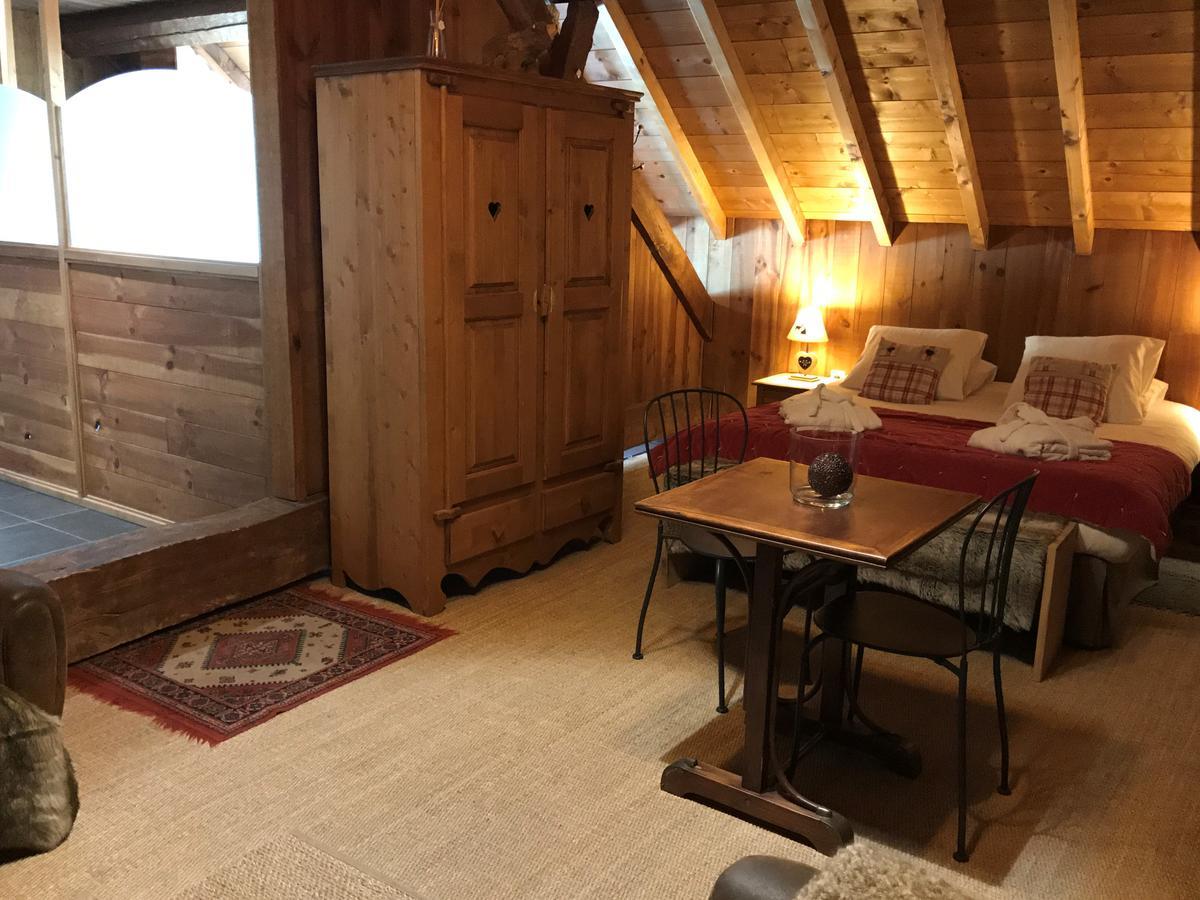 Bed & Breakfast La Cle Des Bois 3*